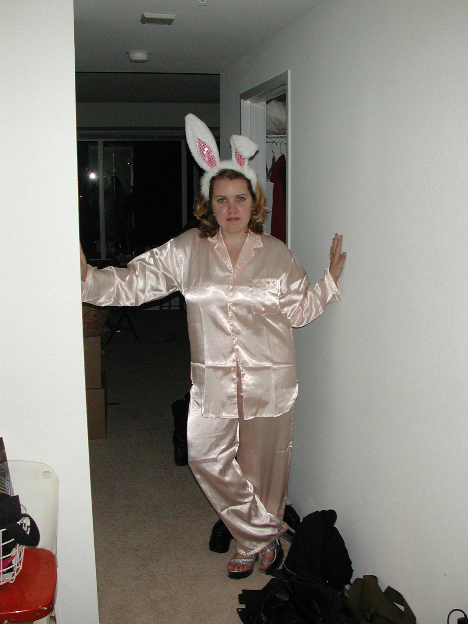 Melissa (at Winnies Housewarming)