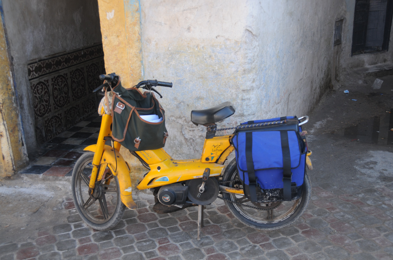 Mail Moped